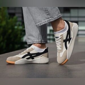 NEW DeFlorance Classic Old School Sneakers Black Cream Orange Size 7 Women’s